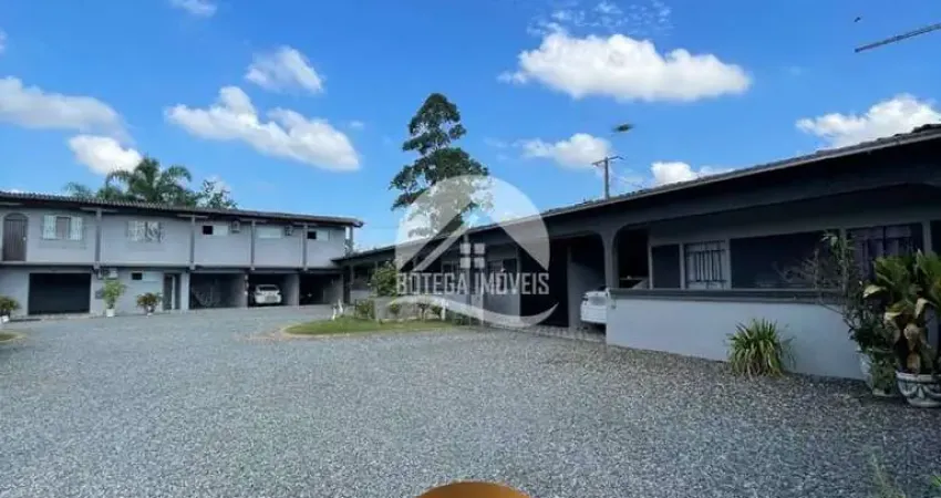 Casa comercial à venda na Rua Prefeito Baltazar Buschle, Comasa, Joinville