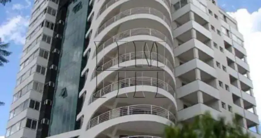 Apartamento 3 Quartos com 3 Suítes e 291m² - Panazzolo