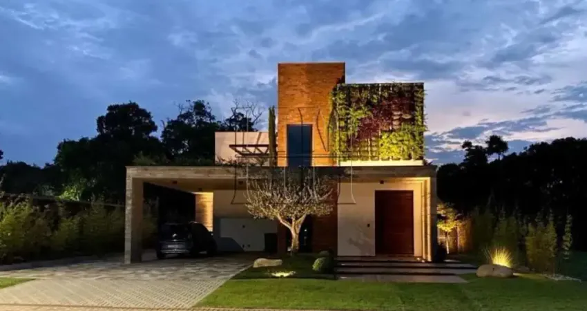 Casa 3 Quartos com 1 Suíte e 389m² - N. Sra da Saúde