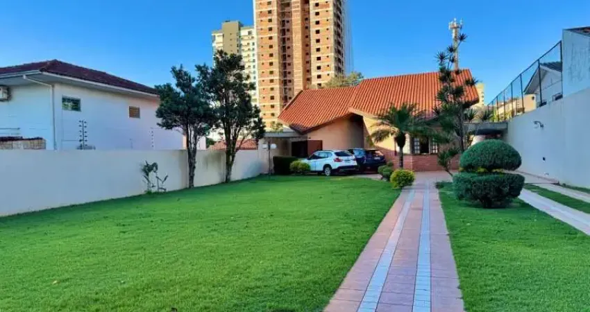 Casa com 2 quartos à venda no Centro, Cascavel 