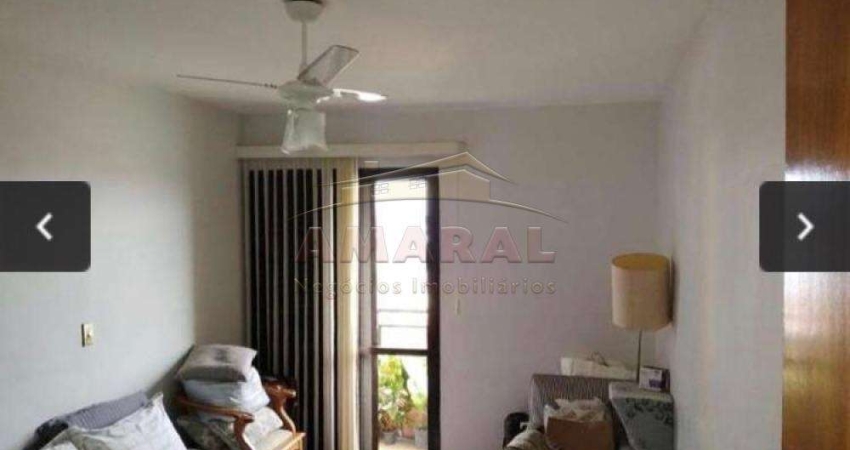 Apartamento com 3 quartos à venda na Rua Benjamin Constant, Centro, Suzano