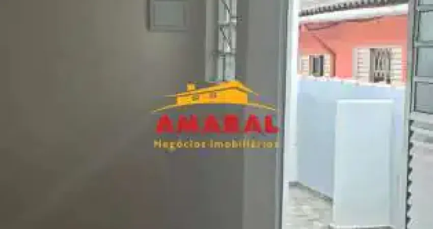 Casa com 2 quartos para alugar na Rua Presidente Getúlio Vargas, Jardim Santa Helena, Suzano