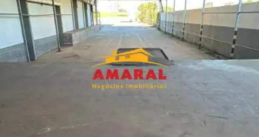 Barracão / Galpão / Depósito para alugar na Rua Romanato Domenico, Vila Maluf, Suzano