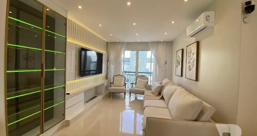 IMPERDÍVEL! Apartamento à venda em Balneário Camboriú-SC, Centro: 3 quartos, 3 suítes, 2 salas, 4 banheiros, 2 vagas, 118m².