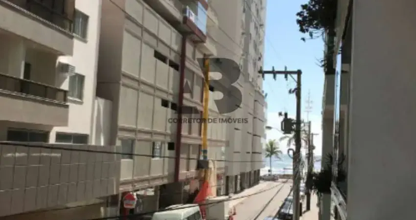 Apartamento à venda no Centro de Balneário Camboriú-SC: 3 quartos, 2 salas, 2 banheiros, 1 vaga de garagem, 137,93 m².