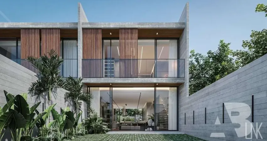 Sobrado Alto Padrão, piscina privativa, três suítes, duas vagas, amplo living