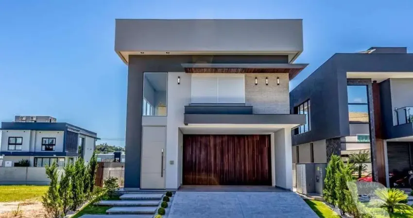 Casa em condomínio fechado com 4 quartos à venda na Rua Ivo José Rebello, 610, Santa Regina, Camboriú