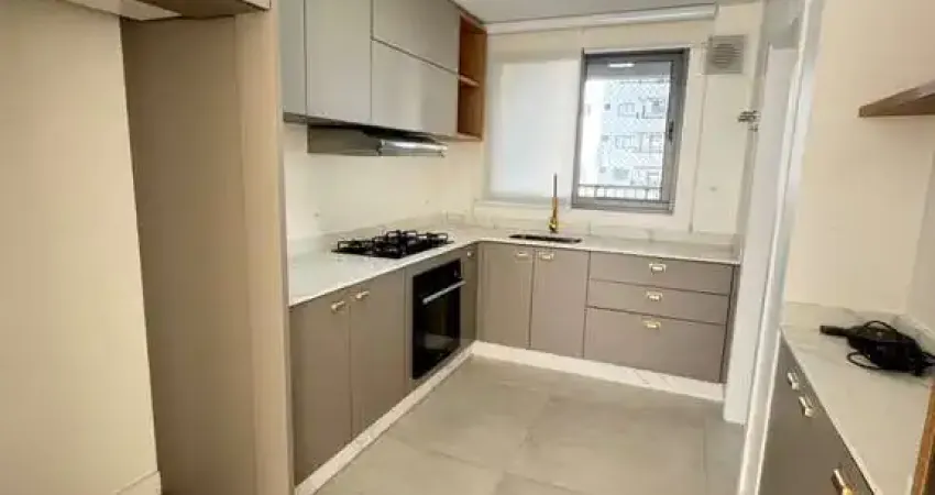 Apartamento de luxo no Centro de Balneário Camboriú-SC: 3 quartos, 3 suítes, 4 banheiros, 2 vagas, 122m². Agende sua visita agora!