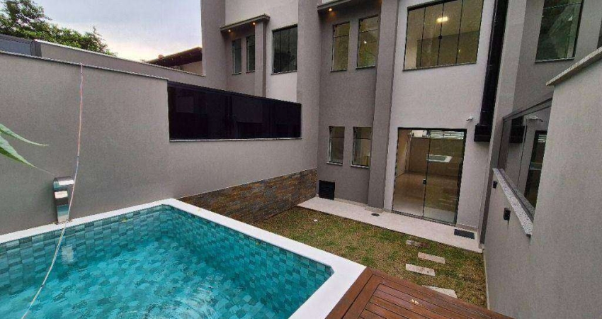 Casa com 3 dormitórios à venda, 143 m² por R$ 760.000,00 - Água Verde - Blumenau/SC