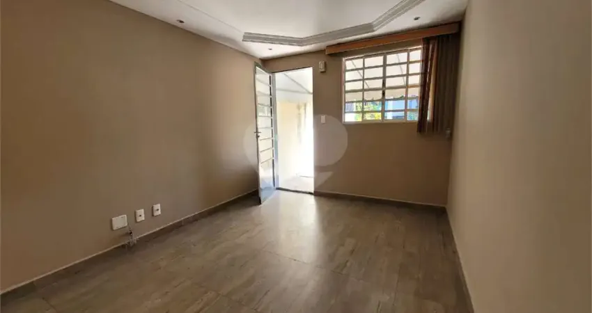 Apartamento com 2 quartos à venda em Campo Grande - RJ
