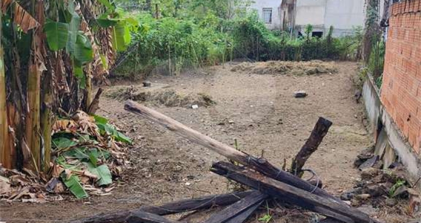 Terreno à venda na Teixeira Campos, Campo Grande, Rio de Janeiro