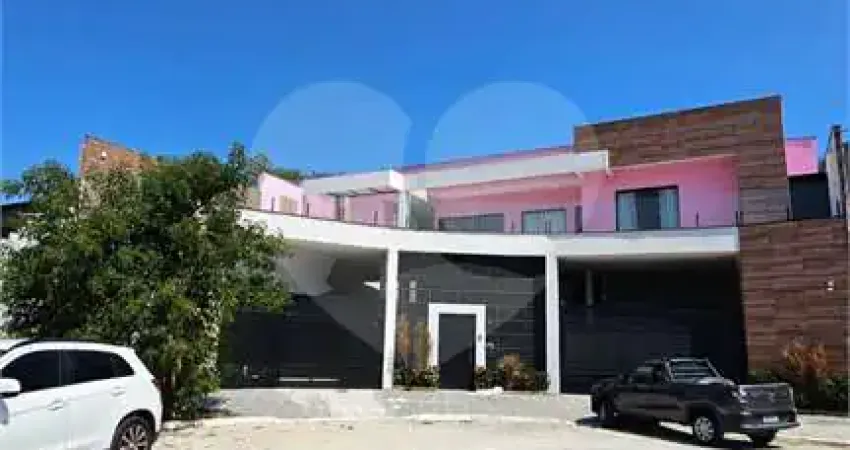 Condomínio com 6 quartos à venda em Campo Grande - RJ
