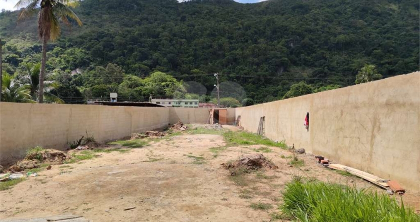 Terreno à venda na Do Lameirão Pequeno, Campo Grande, Rio de Janeiro