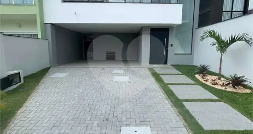 Casa em condomínio fechado com 3 quartos à venda na Cabuçu De Baixo, Campo Grande, Rio de Janeiro