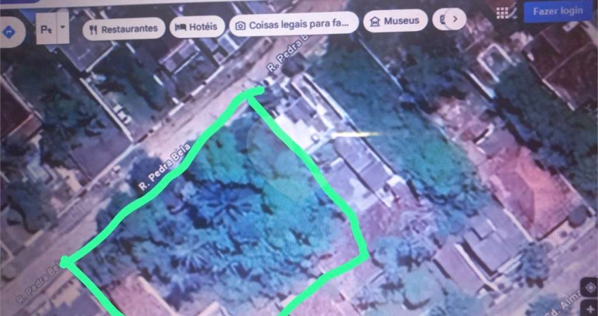 Área de Terra com 4 quartos à venda em Pedra De Guaratiba - RJ