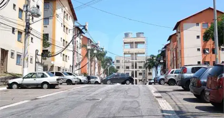 Apartamento com 2 quartos para alugar em Paciência, Rio de Janeiro 