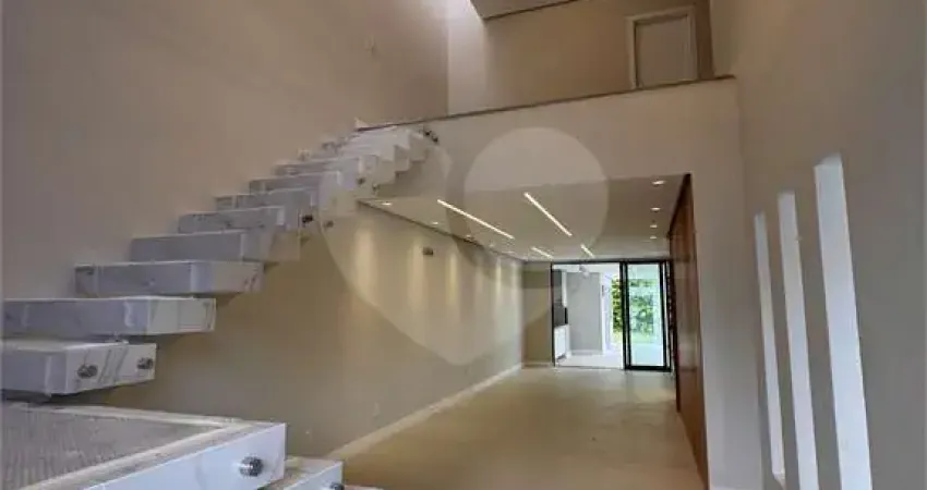 Terreno em condomínio fechado à venda em Guaratiba, Rio de Janeiro 