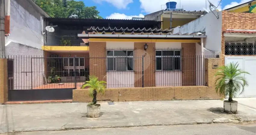 Casa com 3 quartos à venda na Rua Ibatéguara, 27, Araújo de Cosmos, Rio de Janeiro