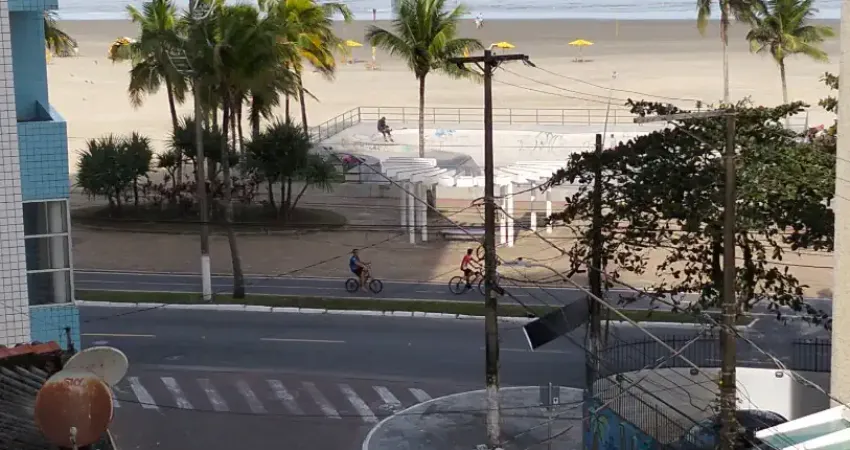 Apartamento tres dormitorios uma suite ocian praia grajde sp