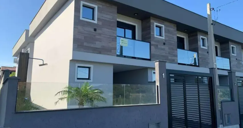 Casa com 2 quartos à venda na Rua Araxá, 22, Praia do Sonho, Palhoça