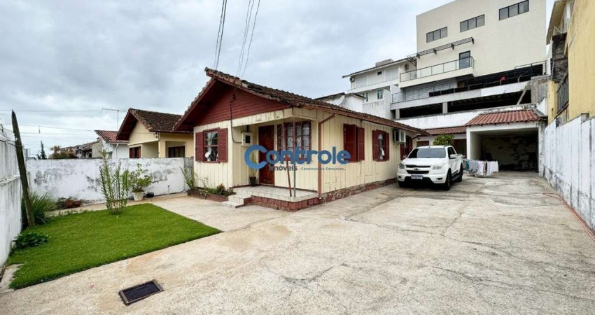 Casa com 3 quartos à venda na Rua Elesbão Pinto da Luz, 1145, Jardim Atlântico, Florianópolis
