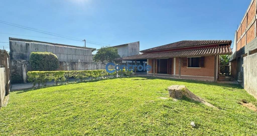 Casa com 2 quartos à venda na Marcos Roberto de Souza, 127, Barra do Aririú, Palhoça