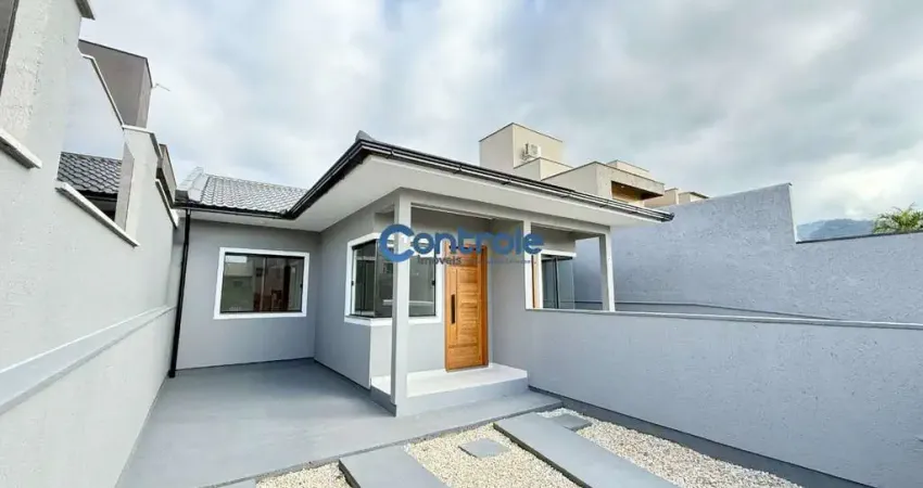 Casa com 2 quartos à venda na Narciso, 15, Bela Vista, Palhoça
