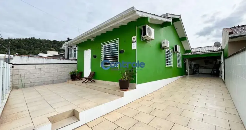 Casa com 2 quartos à venda na Itacorubi, 150, Bela Vista, Palhoça