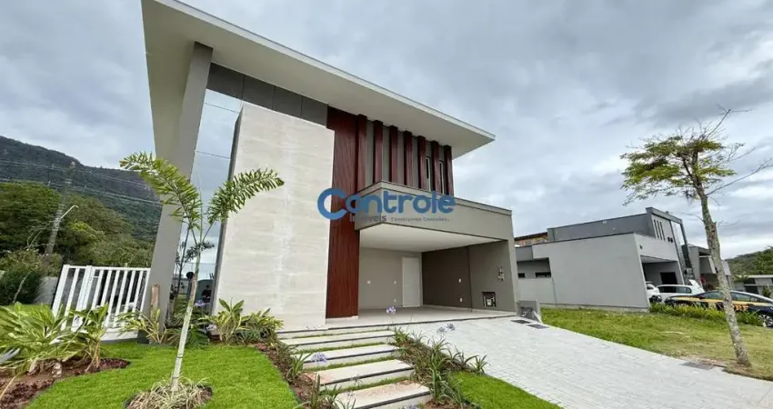 Casa em condomínio fechado com 4 quartos à venda na Rua Lagoinha, 65, Pedra Branca, Palhoça