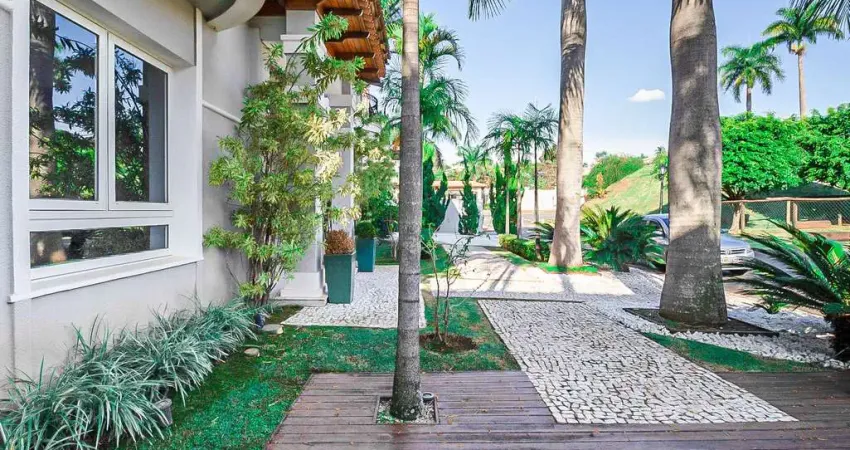 Casa a venda em condomínio fechado no bairro gramado em campinas.