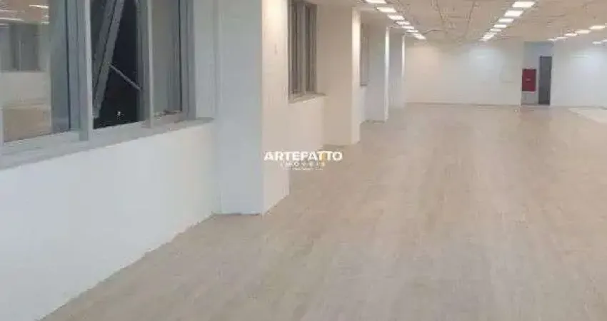Conjunto corporativo na Berrini com retrofit e infraestrutura premium