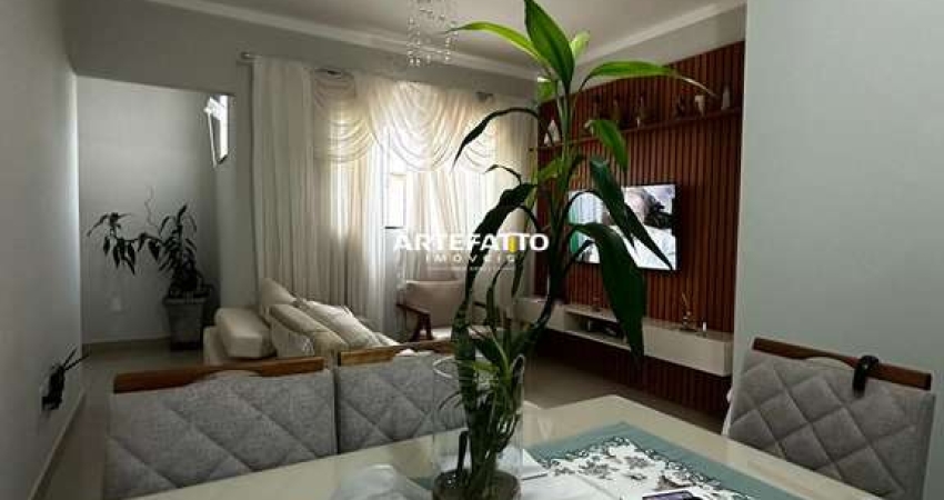 Apartamento com 2 dormitórios no bairro Santa Lúcia