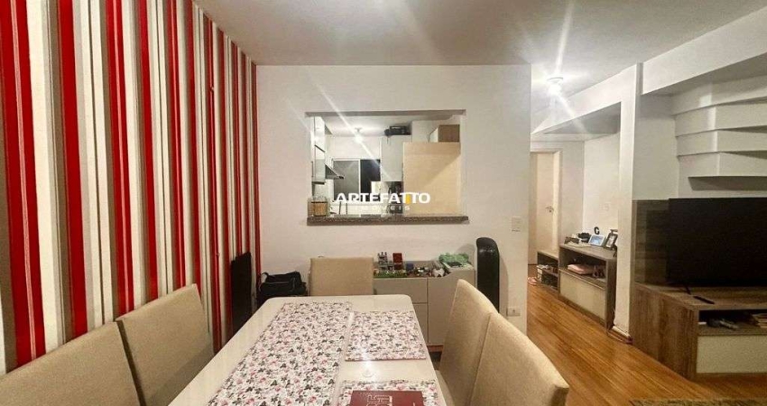 Sobrado, com 3 Dormitórios (1 suíte) e com 2 vagas são 119m2 área construída,