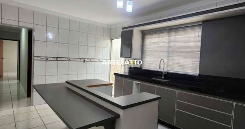 Casa com 2 dormitórios no bairro Primo Meneghetti I