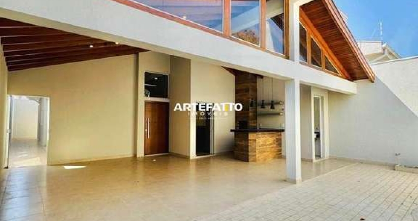 Casa com 3 suítes no bairro Jardim Piratininga em Franca/SP