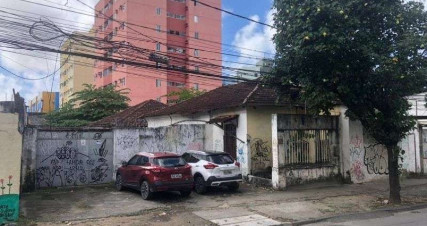 Casa com 5 quartos, Galpões, estacionamento com 600.00m2 em Recife, Macaxeira