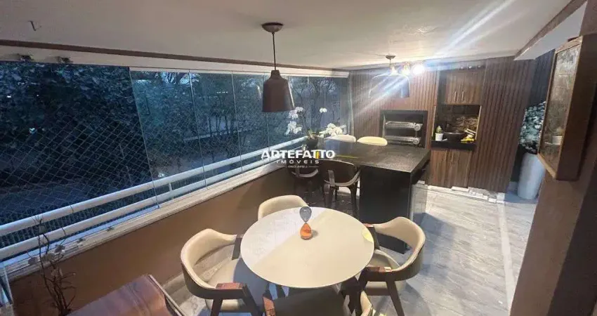 São 5 dormitórios (3 suítes, 1 escritório e 1 dependência) + depósito na garagem