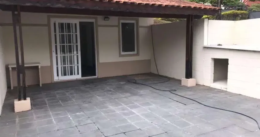 Casa com 3 quartos à venda na Rua Pedrina Maria da Silva Valente, 30, Horto do Ipê, São Paulo