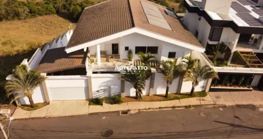 Casa com 5 quartos à venda na Rua Ismael de Souza Oliveira, 224, Rezende, Varginha