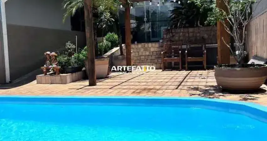 Sobrado bairro são joaquim, 3 dorm. sendo um com suíte, closet e banheira.