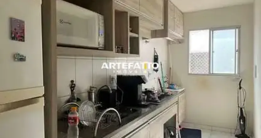 Lindo apartamento, 2 dorm. sendo 1 suíte, excelente localização, condomínio 24h