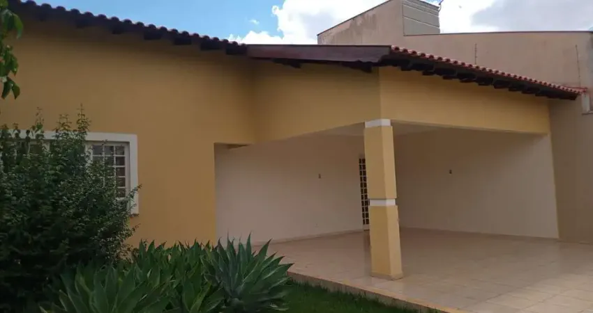 Casa com 2 quartos à venda na Rua Serra da Canastra, Jardim Bandeirantes, Londrina