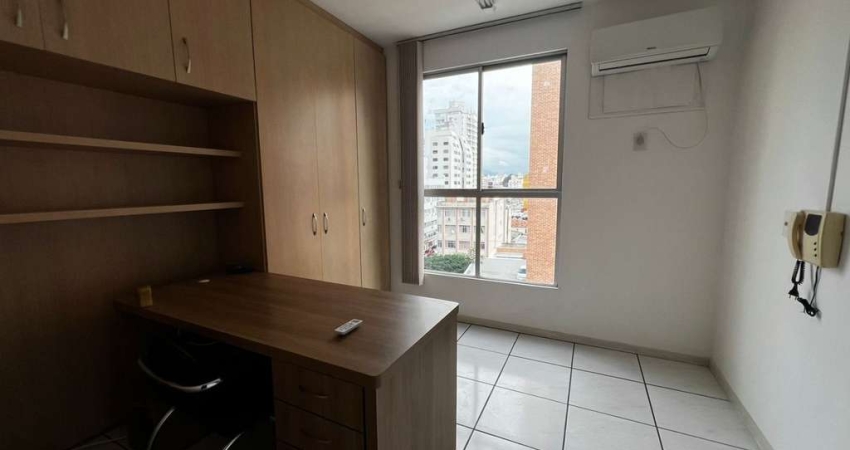 À venda | Sala Comercial com 27 m² - Estreito, em Florianópolis.
