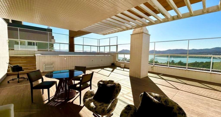 À venda | 377 m², terraço privativo com piscina, 3 quartos (todos suítes) e 4 vagas de garagem - Agronômica, em Florianópolis.