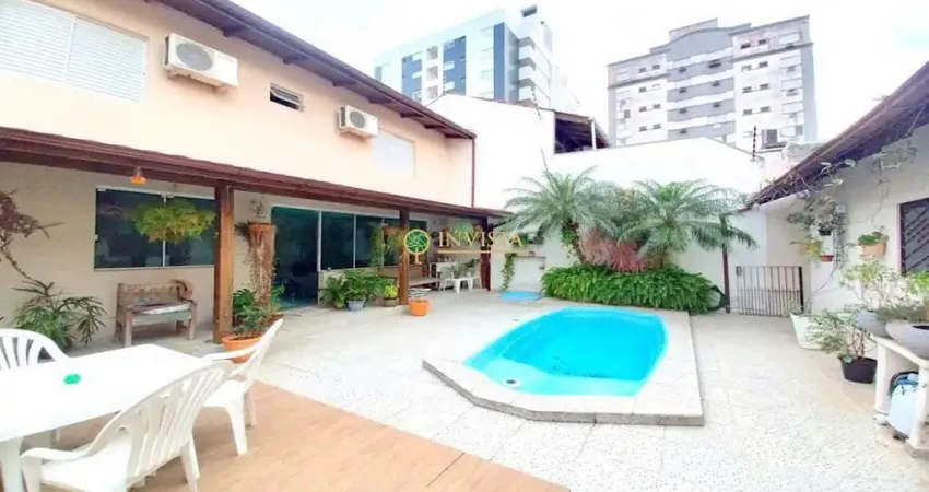 Casa com 5 quartos à venda na Rua José de Lyra Telles, 70, Barreiros, São José