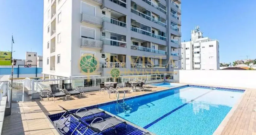 Semi mobiliado, com 2 quartos sendo 1 suíte, sacada com churrasqueira e vista parcial para o mar no balneário do estreito