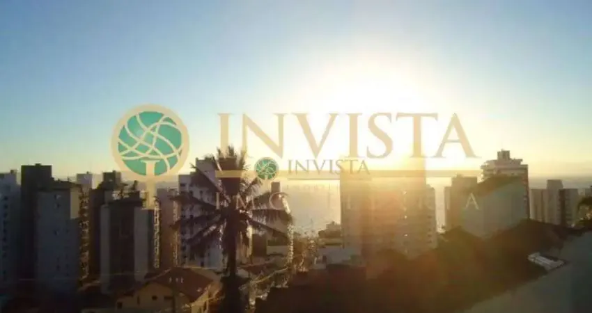 Vista para beira mar norte, 3 casas com 213m² cada, no bairro agronômica