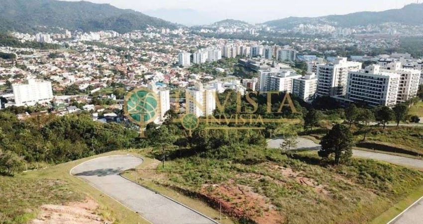 À venda | Terreno com 638 m² em condomínio fechado no Itacorubi.
