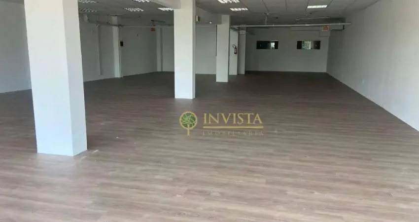 Sala comercial com 250 m² e 2 vagas - locação no bairro saco grande.