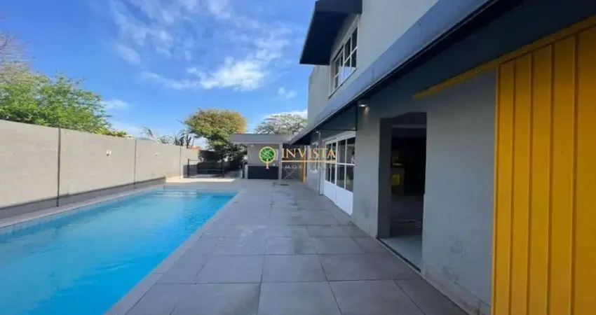 À venda | 330 m², piscina, edícula, espaço gourmet, 4 quartos e viabilidade comercial - bom abrigo, em florianópolis.